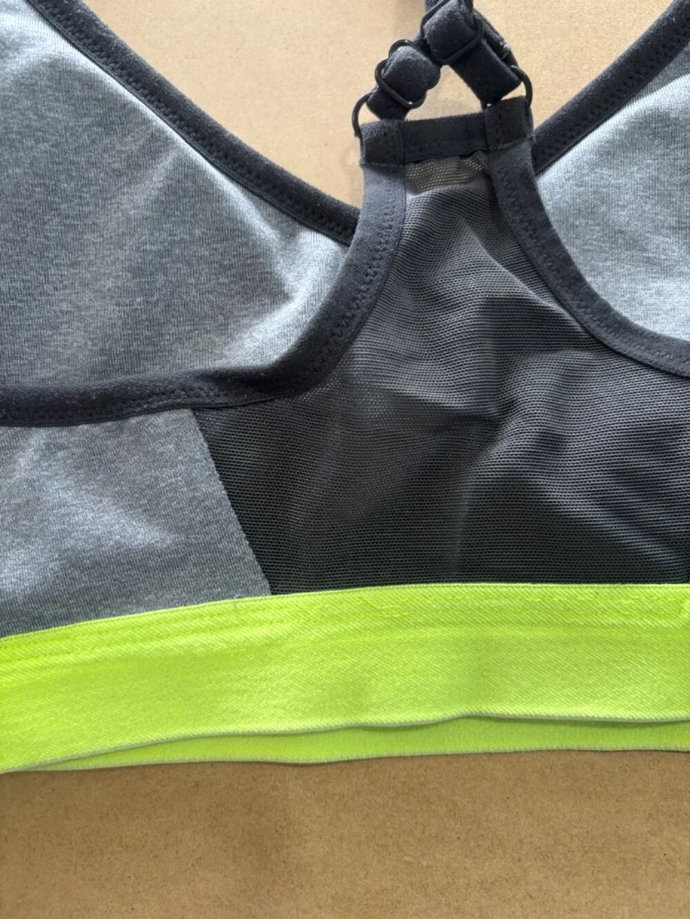 Nike Dri-FIT Sports Bra Women's Medium Gray Green Removable Pads Adjustable